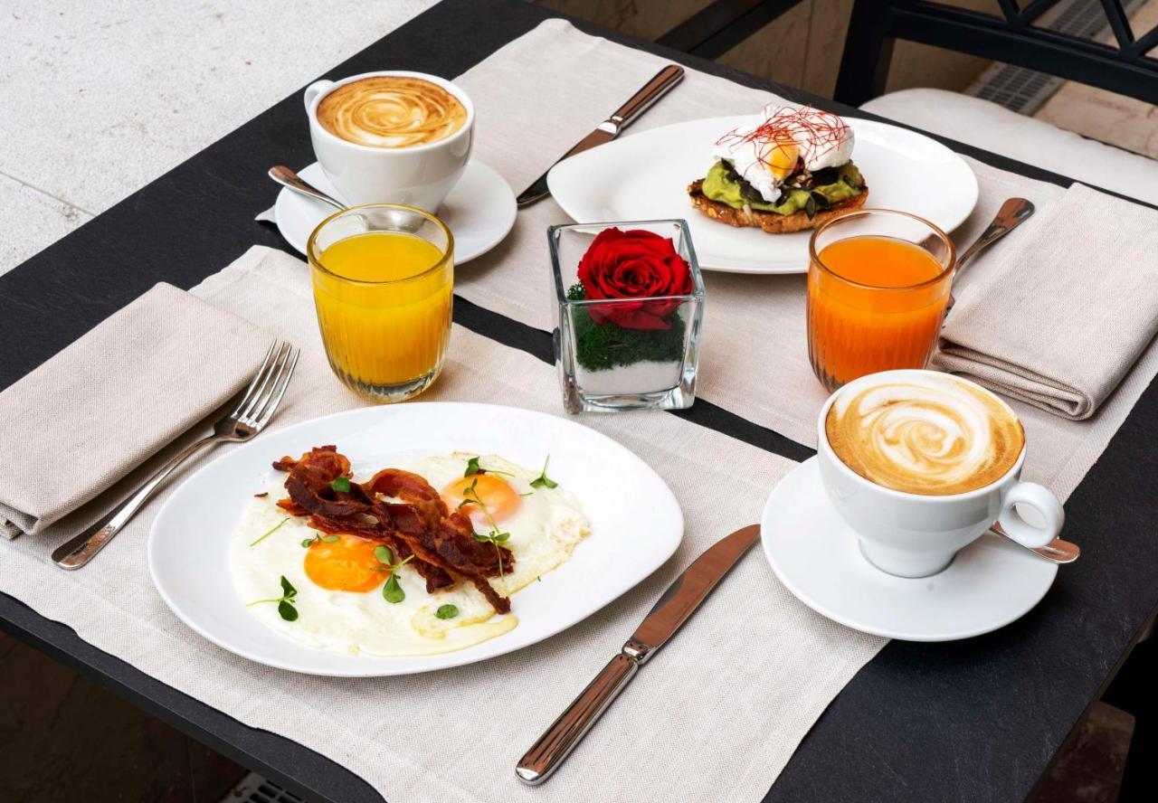 Radisson Collection Hotel, Palazzo Nani Velence Kültér fotó A breakfast at the hotel